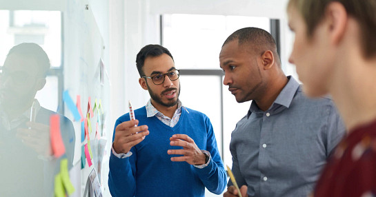Colleagues-collaborating-together Colleagues-collaborating-together