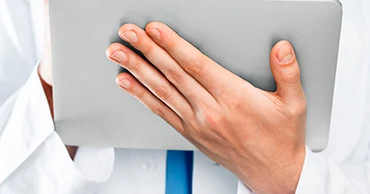 doctor-with-tablet doctor-with-tablet