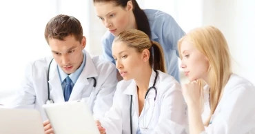 group-of-doctors group-of-doctors