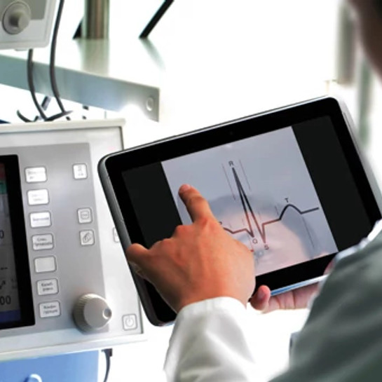 Medical-device-and-iPad